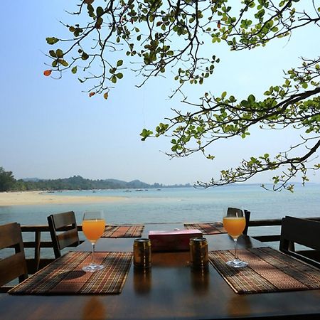 Coconut Island Resort Ngapali Exterior photo