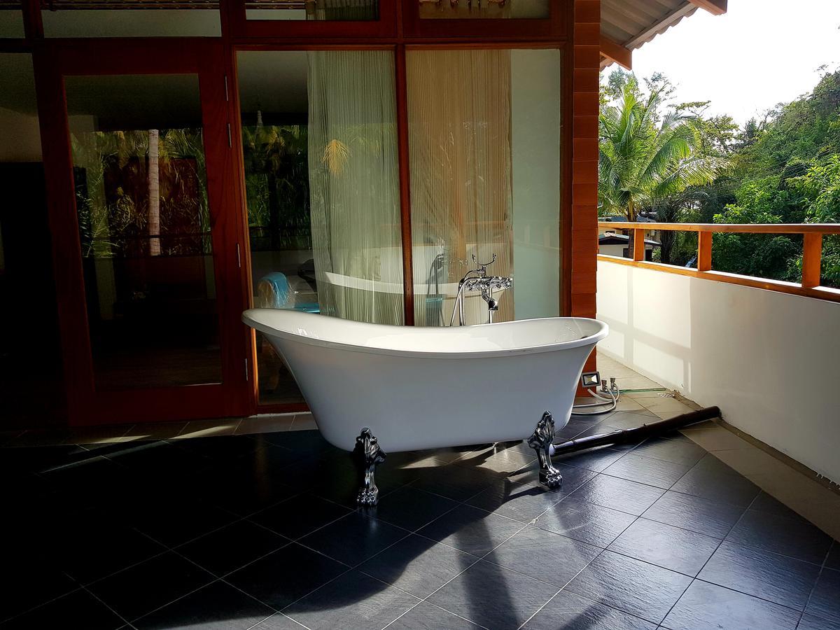 Coconut Island Resort Ngapali Exterior photo