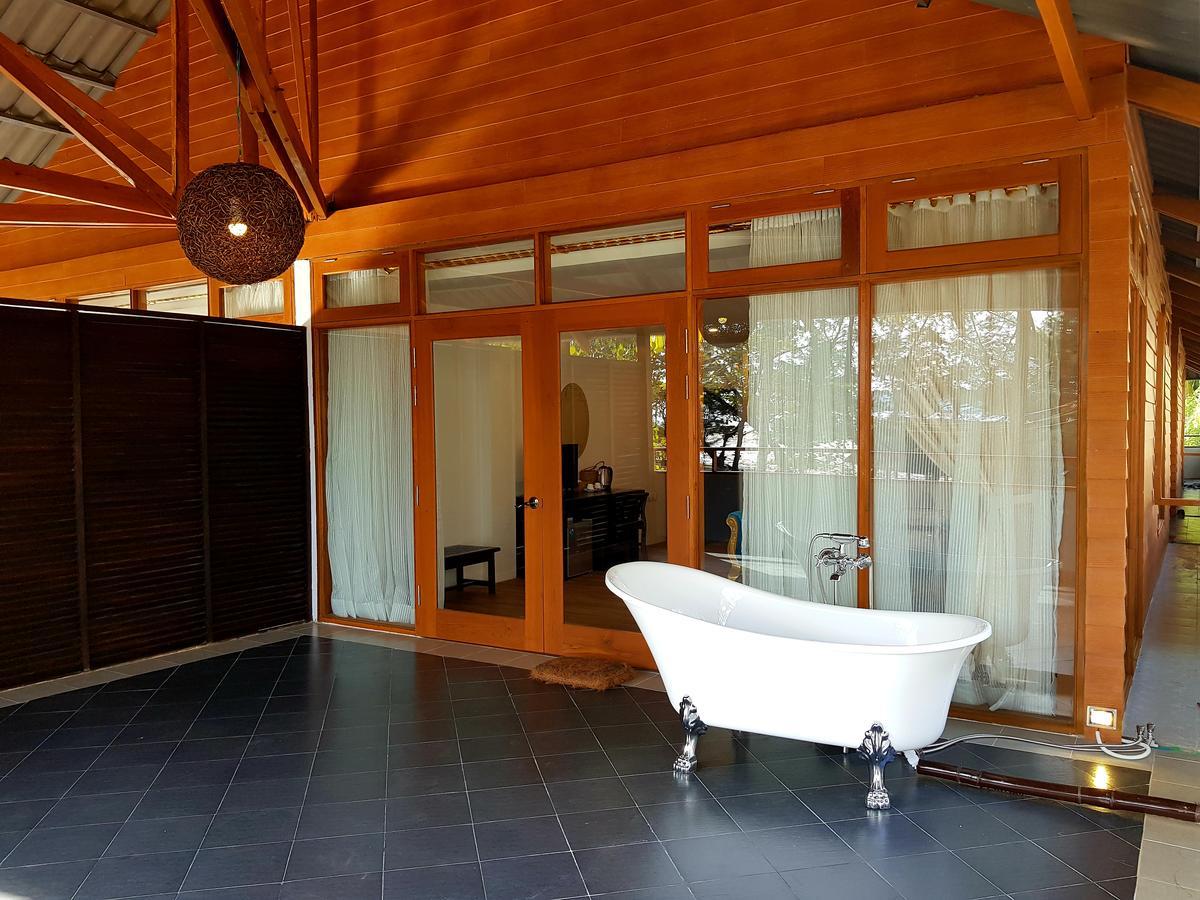 Coconut Island Resort Ngapali Exterior photo